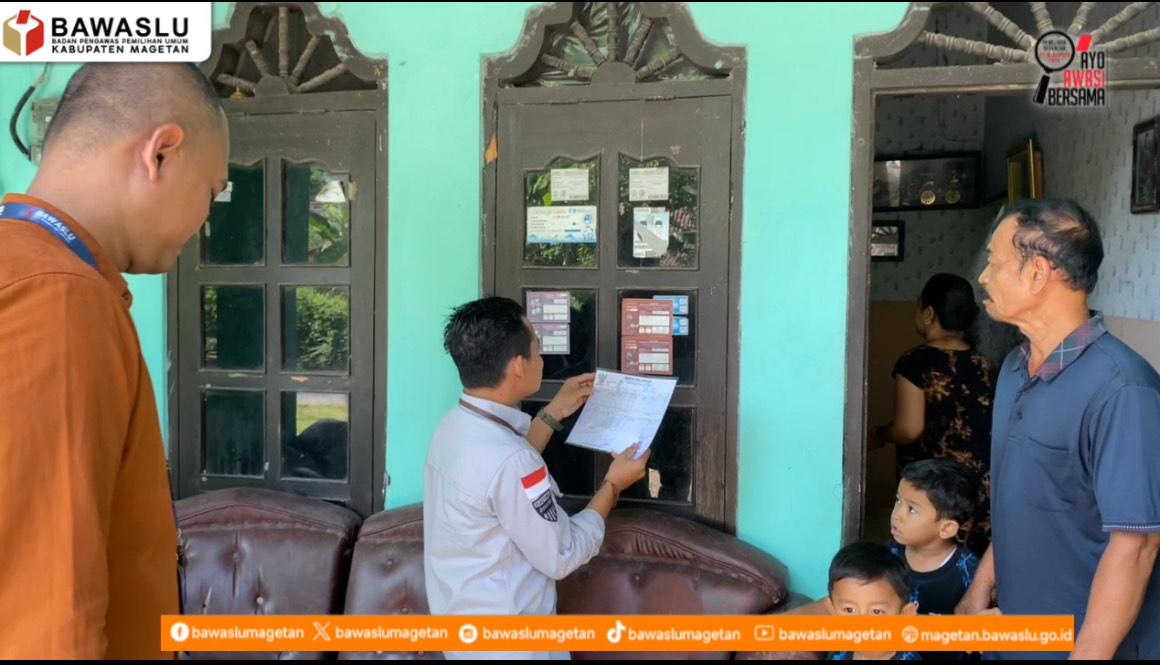 Bawaslu Magetan melakukan uji petik coklit Pemilihan Serentak 2024 di Kawedanan Magetan