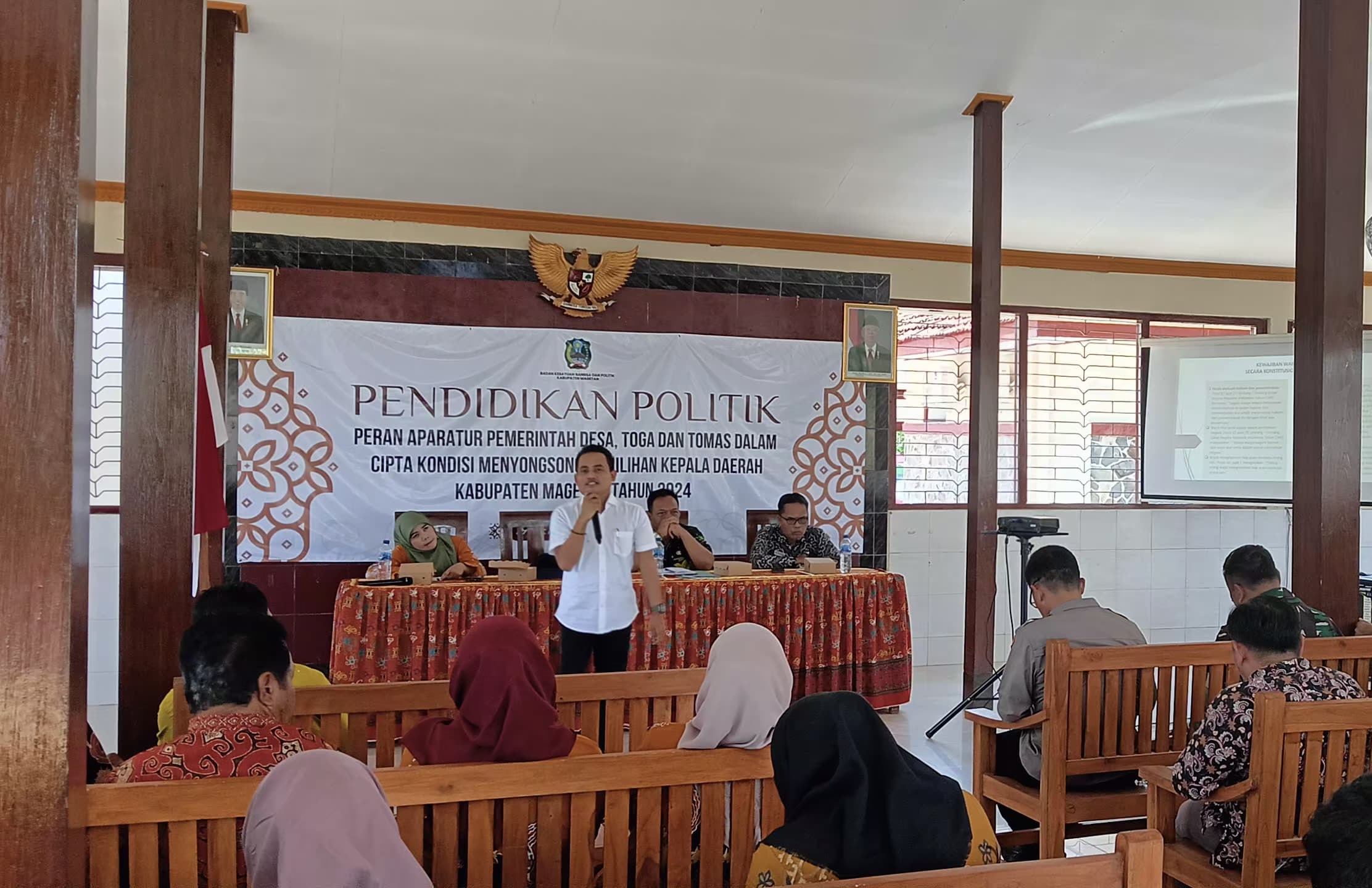 Anggota Bawaslu Magetan, M.Ramzi saat menyampaikan materi