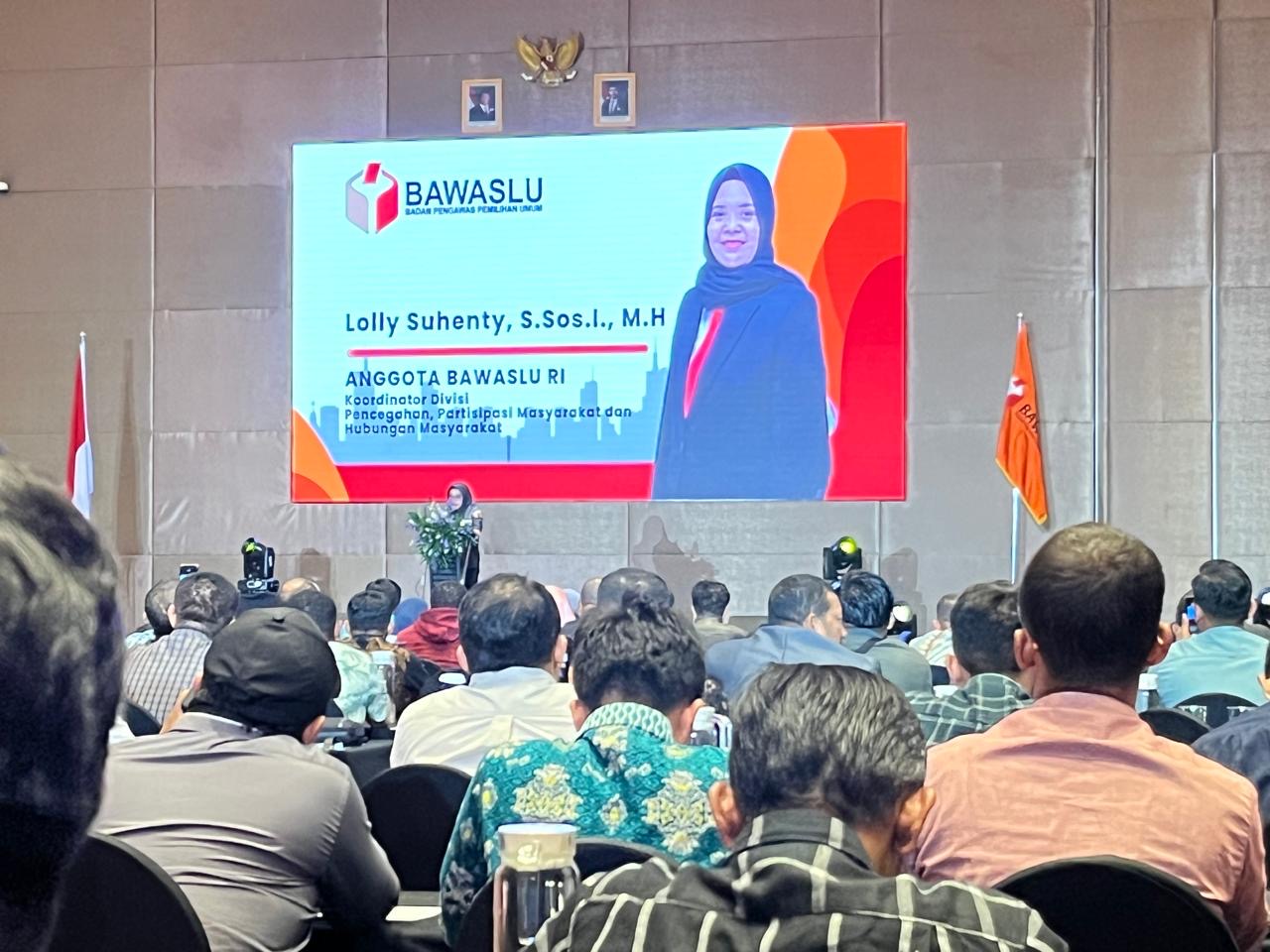 Anggota Bawaslu RI, Lolly Suhenty