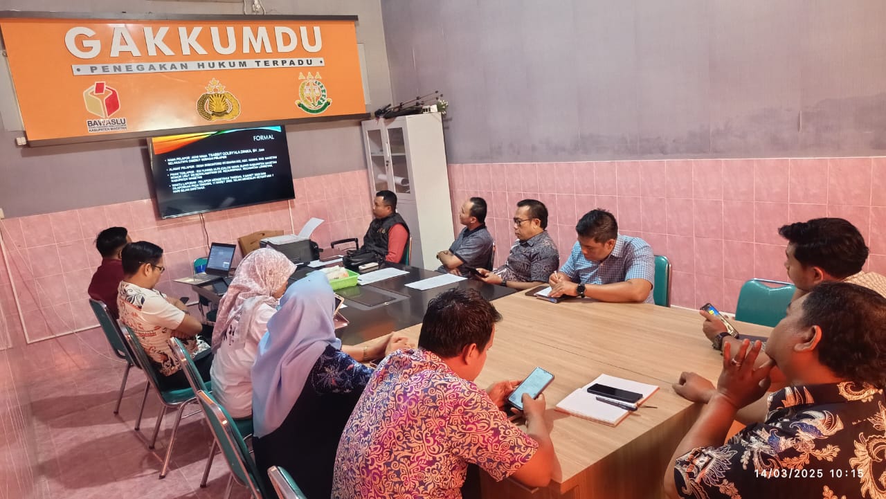 Rapat dengan Gakkumdu